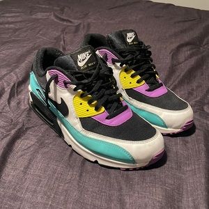 Nike Air Max 90 ‘Black Bright Violet’